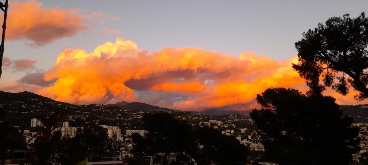 Chambre D Hote Avec Clim Terrasse Et Petit Dejeuner Hauteurs De Nizza Kültér fotó