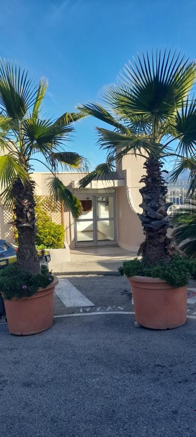 Chambre D Hote Avec Clim Terrasse Et Petit Dejeuner Hauteurs De Nizza Kültér fotó
